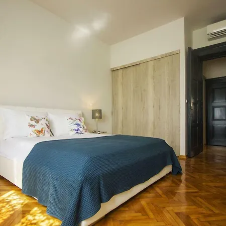 La Bayadere * Σπλιτ